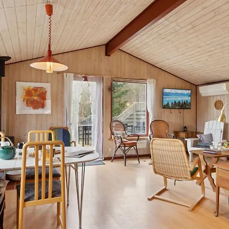 Teppo - 750m From The Sea By Interhome 펜션 *